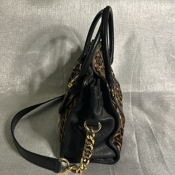 MICHAEL KORS HAMILTON CALF HAIR HANDBAG WITH SHOULDER STRAPS. SOLD-AS-IS - Picture 3 of 5